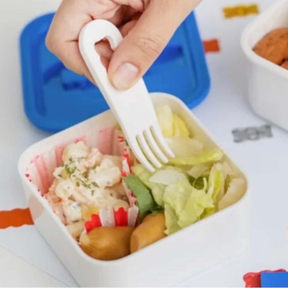 RARE NIB BLUE HARIBO GUMMY BEAR BENTO LUNCH BOX - Picture 2 of 7